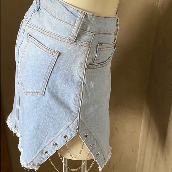 Harley Chain-Detail Denim Mini Skirt by Windsor Denim, Women’s Size M - Picture 10 of 16